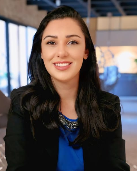 Flávia Weber, Marketing e Relacionamento da Oficial Corretora